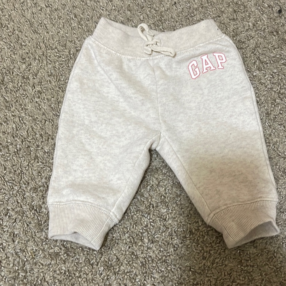 Gap Joggers